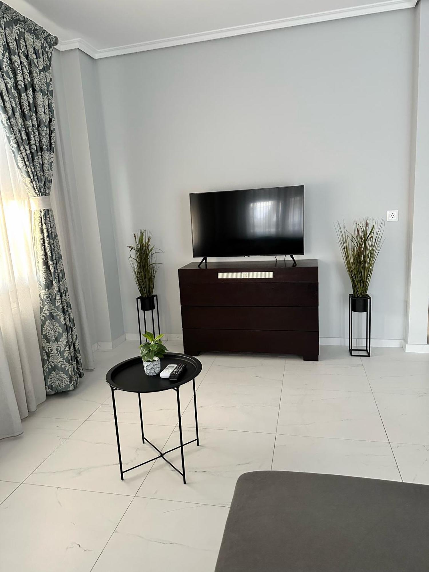 Eden Suite Paralia Экстерьер фото
